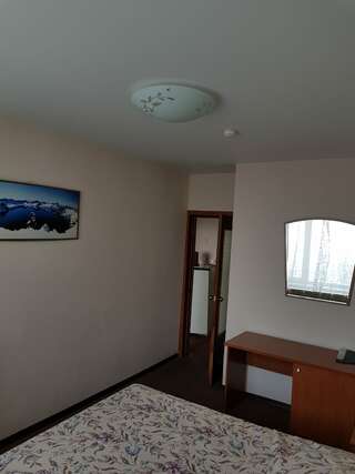 Гостиница Приморавтотранс Владивосток Семейный номер-3